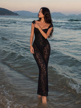 Lace Sweetheart Neck Midi Dress with Tuliped Hemline