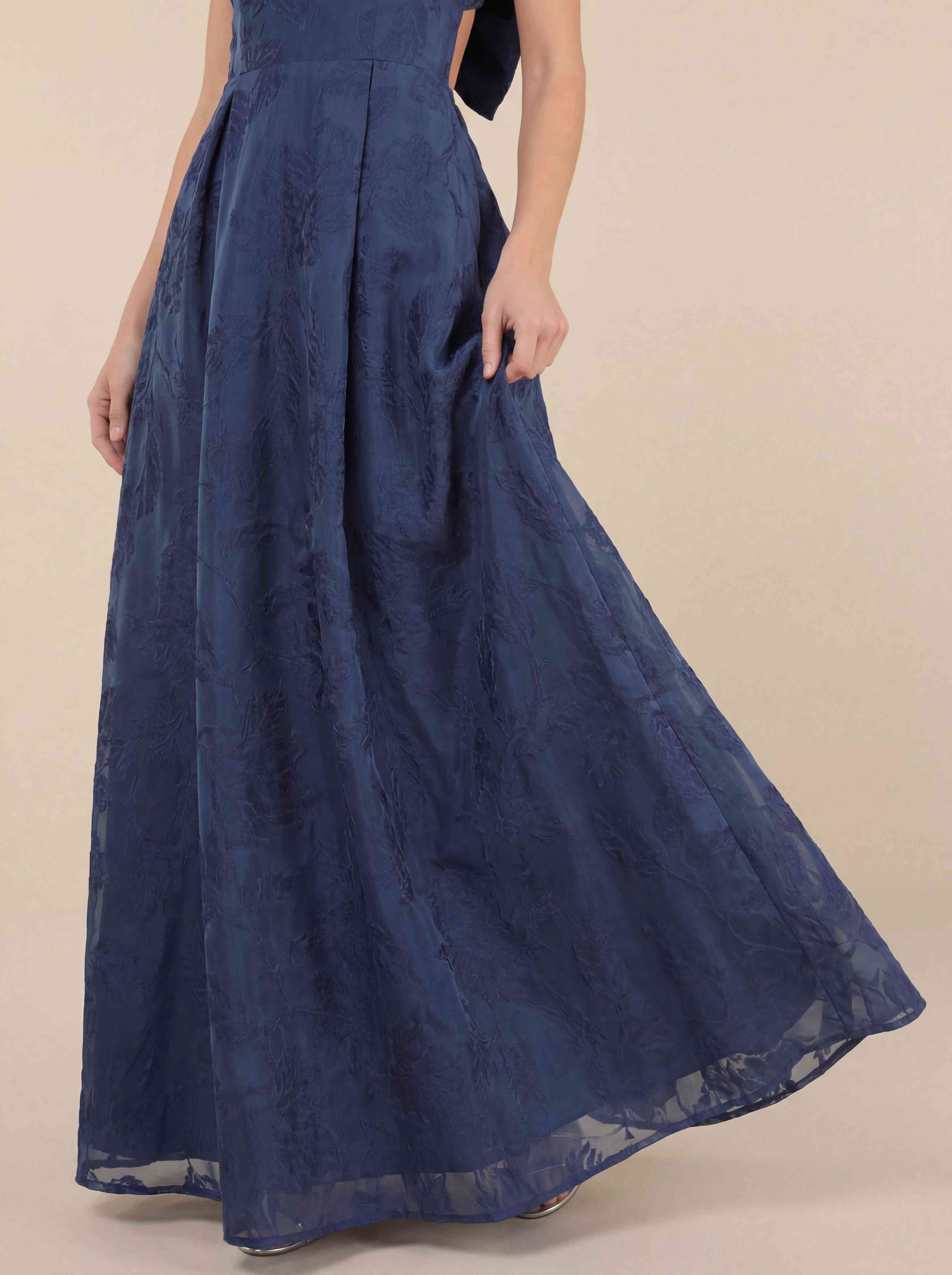 Jacquard Tie-Back Maxi Dress with Pockets