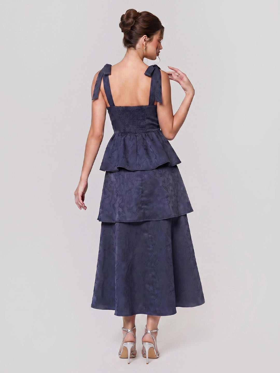 Jacquard Scoop Neckline Solid Bowknot Layered Maxi Dress