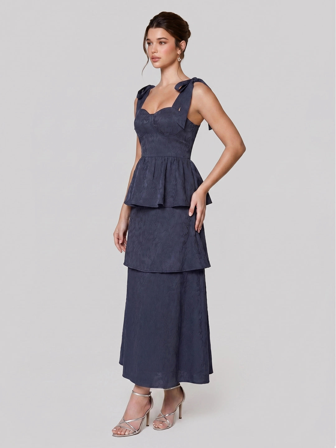 Jacquard Scoop Neckline Solid Bowknot Layered Maxi Dress